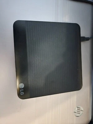 Grabadora de DVD portátil delgada USB externa LG para PC y Mac GP50NB40  Foto 1 de 3