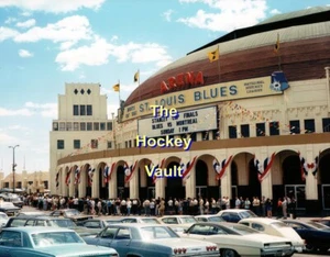 St. Louis BLUES Hull ARENA CHECKERDOME Custom LAB 8X10 SUPERB Real PHOTO L@@K! - Picture 1 of 1