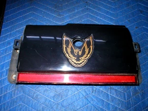 1982-92 FIREBIRD TRANS AM GTA TAIL LIGHT LOCK SMOKED CENTER SECTION TAILIGHT GM - Picture 1 of 5