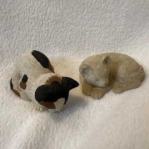 Sandicast S57 Nodder Calico And Sleeping White Cat - Picture 1 of 5