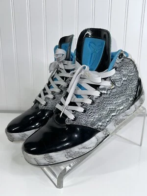 NIKE KOBE 9 NSW LIFESTYLE TXT BLACK-PURE PLATINUM SZ IS 9 (649699-001] - Image 1 of 4