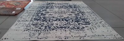 Alfombra Mancha Trasera CREMA/AZUL MARINO 10'-0" X 14'-0", Precio Reducido 1172767461 MAD603D-10 Foto 1 de 4