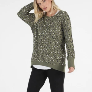 BETTY BASICS DOLLY SWEAT - KHAKI PUMA ANIMAL PRINT SIZE 8-22 - Picture 1 of 2