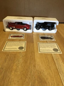 NATIONAL MOTOR MUSEUM MINT CHEVY 1932 LIMOUSINE LIEFERUNG & 1941 CHEVY DELUXE - Bild 1 von 8