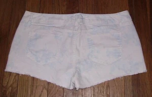 Womens Shorts Size 12R - Old Navy Low Rise Stretch Shorts Ivory Roll-UP - Picture 1 of 2