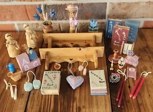 Vtg Mixed Lot Miniature Primitive Dollhouse Shelf Decor Wooden/Wicker Figurines - Picture 1 of 10
