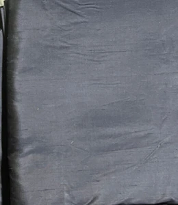 Cortina Pottery Barn Silk Dupioni 50" x 108" azul marino apagón - Imagen 1 de 1