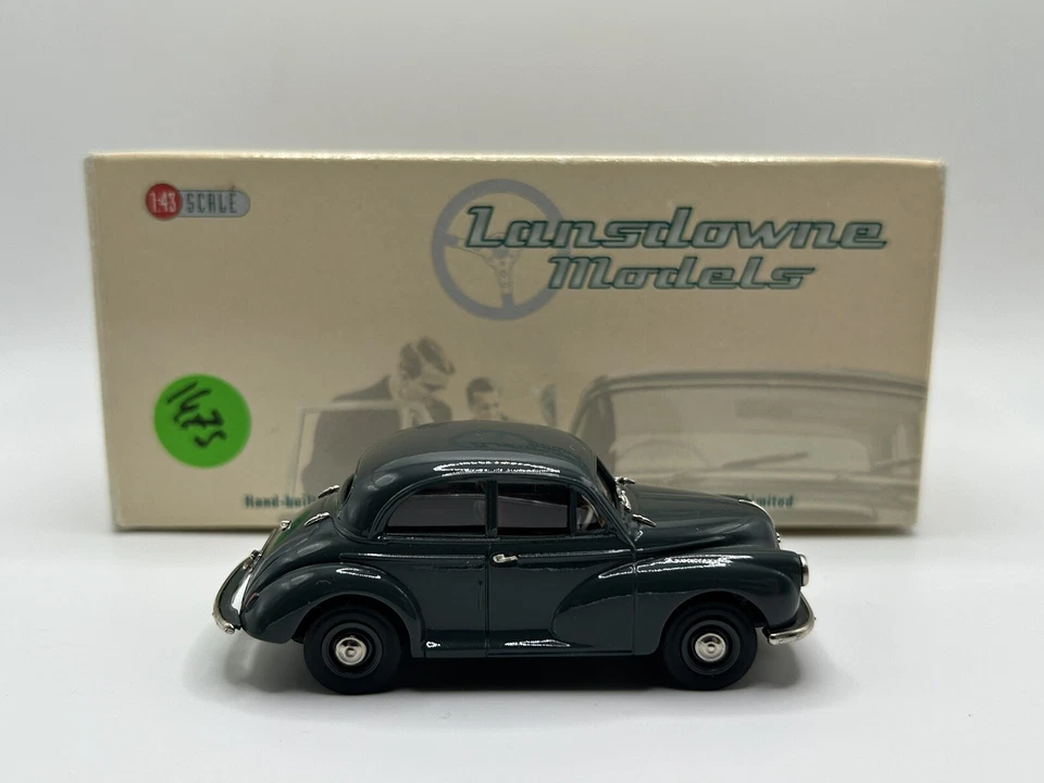 Lansdowne LDM 36 Morris Minor 1952 Series II, 2 Door 1:43 Scale 1475 - Image 1 of 4