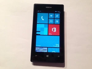 Nokia Lumia 520 - 8GB - czarny (EE) smartfon  - Zdjęcie 1 z 11