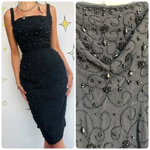 Vestido de Colección Años 50 Negro con Cuentas Movible - Pin-Up Glam Gótico Antiguo Hollywood - Pequeño - Imagen 1 de 11