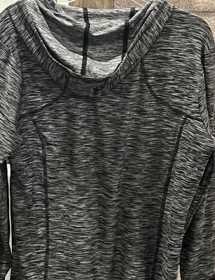 Sudadera con capucha RBX Activewear para mujer con mangas largas. Talla XL. Foto 1 de 4