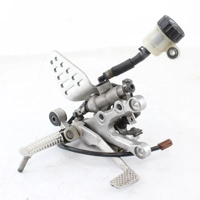 Задний главный цилиндр 2006-2007 YAMAHA YZF-R6 - 2C02583V0100 - Изображение 1 из 4