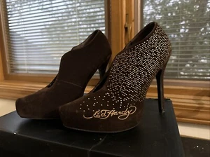 ED HARDY Brown Faux Suede Gold Embellished Signature Pumps/ Heeled Shoes SZ 9 - Picture 1 of 4