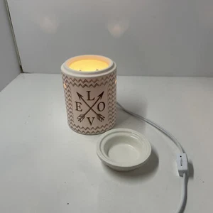 Calentador de tamaño completo Scentsy Love Swept bombilla de 25 vatios perfecto estado usado - Imagen 1 de 8