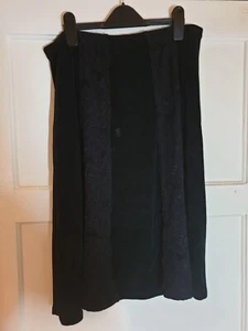Kim & Co Black Lace Effect Skirt size 3XL - Picture 1 of 2