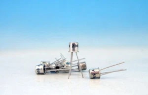 10x Vintage 2N2369A BANEASA Silicon Transistors NPN / Si / 15V / 500mA / 500Mhz - Picture 1 of 1