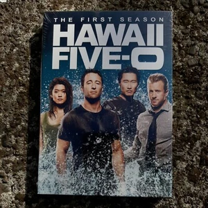 NEU! VERSIEGELT! Hawaii Five-0: Die erste Staffel 1 (DVD, 2010-2011, 6-Disc-Set) - Bild 1 von 7