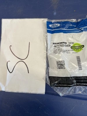 Perno de montaje de eje de transmisión de suspensión trasera genuino Ford OEM Mustang W717822S439 (1) Foto 1 de 3