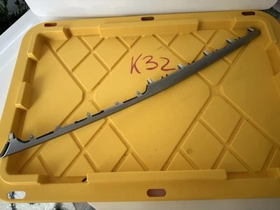 Kia Forte 2019 tablero lado del pasajero derecho moldura de instrumento 84795M7000 OEM Foto 1 de 4