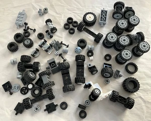 Lote de juguetes Lego a granel 70+ piezas piezas piezas de construcción mixtas ruedas diversas neumáticos ejes - Imagen 1 de 5