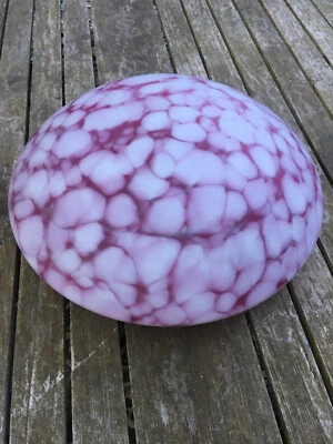 Lindo abajur vintage roxo e branco de vidro pontilhado, perfeito - Imagem 1 de 4