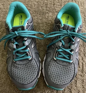 Ottime condizioni! Scarpe da corsa NEW BALANCE donna 560LG6 TechRide taglia 7 - Foto 1 di 12