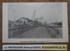 ca 1908 READING Railroad DEPOT, PLEASANTVILLE, N.J Postcard LITHO b&w with Train - Bild 1 von 2