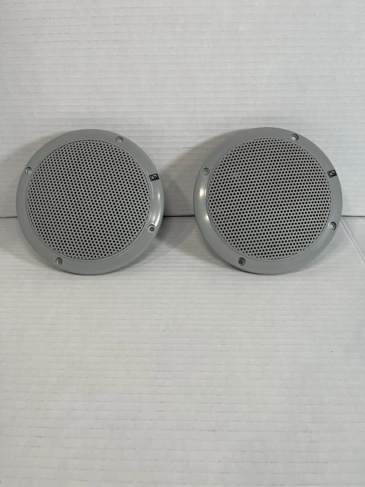 Brand New Poly Planar Marine Waterproof Coaxial Speaker Set 40 Watt 6 Inches - Image 1 of 3
