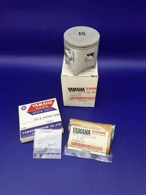Nuevo pistón estándar Yamaha YZ80 1984-86 genuino, anillos, pasador de muñeca y circlips JB9 Foto 1 de 2