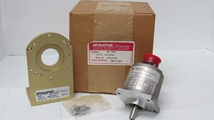 DYNAPAR 62506000240 3/8" SHAFT ENCODER W/MBL-14D573 MOUNTING BRACKET - Picture 1 of 7