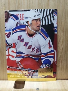 PETR NEDVED🏆94-95 Fleer Ultra Series II  #333 NHL Hockey Card🏆 FREE POST - Picture 1 of 2