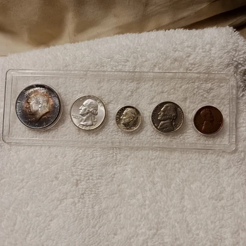 1964 Year Set.Inc/ B  Reverse Var. 25c, Mint Error No VDB Cent, Rainbow 50c, 10c Cover