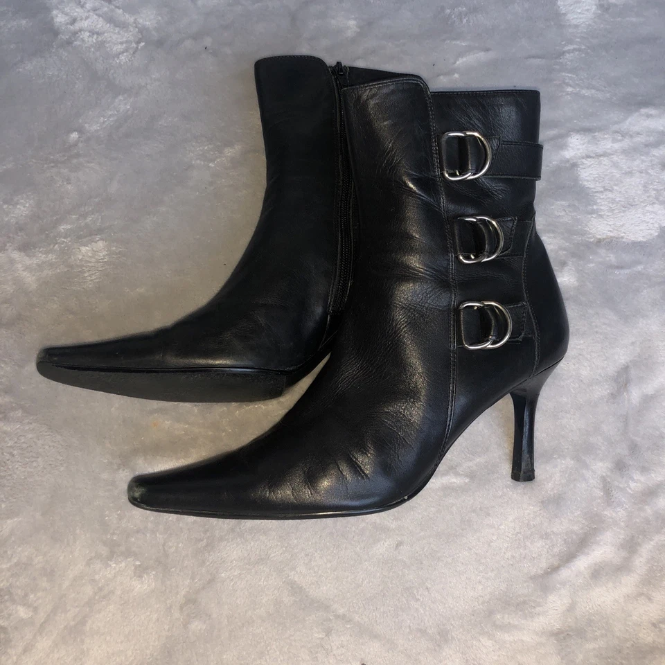 Valerie Steven's point black leather ankle boots Zipper & metal buckles Size 8 - Image 1 of 4