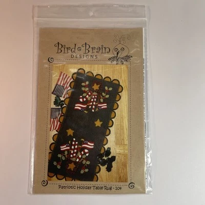 Bird Brain Designs Pattern Patriotic Holiday Table Rug #104 Robin Kingsley 2002 - Image 1 of 3