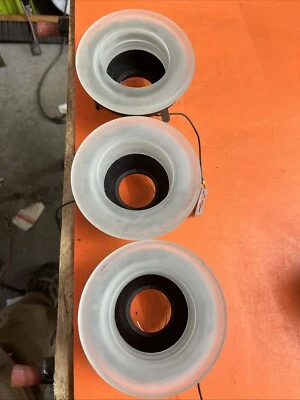 Anillo de ajuste de luz empotrada de vidrio esmerilado Halo 1945 de 4 pulgadas 3 de ellos Foto 1 de 4