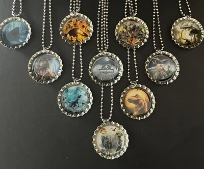 Favores de fiesta de cumpleaños de dinosaurio / 10 empaquetados individualmente / Jurassic World Foto 1 de 4