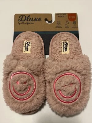 Dluxe by Dearfoams. Little Girls Slippers. Powder Pink NWT. Size 9/10 - Image 1 of 4