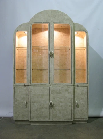 Maitland-Smith Art Deco Tessellated Coral Horn Lighted Display / China Cabinet Cover