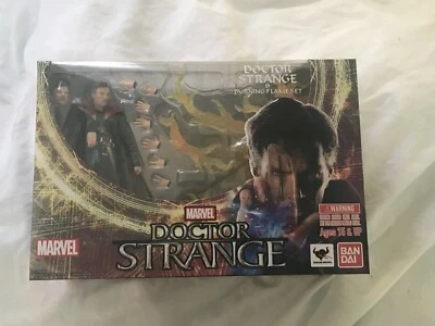 Figura de acción Doctor Strange Burning Flame Marvel Tamashii Bandai SHFiguarts Set Foto 1 de 4