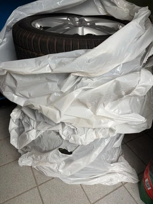 AUDI A4 Winterradsatz: 17" Audi Alu-Felgen mit Premium Winterreifen von Dunlop - Bild 1 von 4