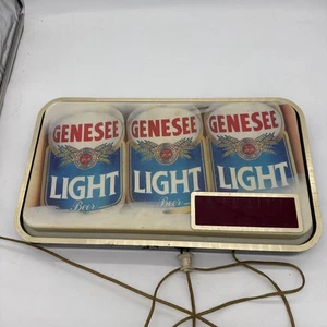 Insegna Birra Illuminata Vintage Genesee 12 Horse Ale con Orologio Digitale Rara Insegna Pubblicitaria - Foto 1 di 5