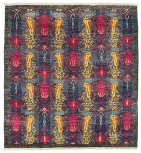 Traditional Hand-knotted Carpet 4'0" x 4'2" Wool Oriental Area Rug - Picture 1 of 9