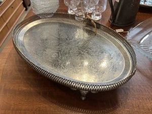 Bandeja para servir platos de plata Queen Anne con pies - Imagen 1 de 5