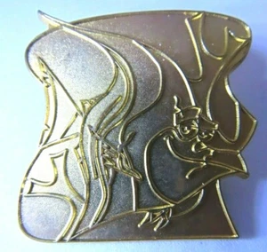 Prendedor Disney * PT52 - Gill from Finding Nemo Gold Chaser #75797 - Imagen 1 de 2