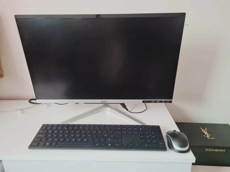 ACER - C24-960 23.8" All-in-One PC - Intel® Core™ i5, 1 TB HDD, Silver - Image 1 of 1