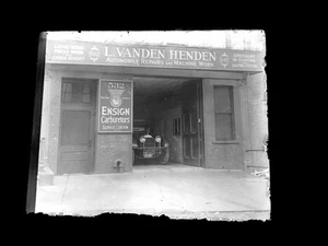 1915 AUTOMOBILE REPAIR SERVICE STATION GARAGE 4" X 5" GLASS PHOTO NEGATIVE PLATE - Picture 1 of 2