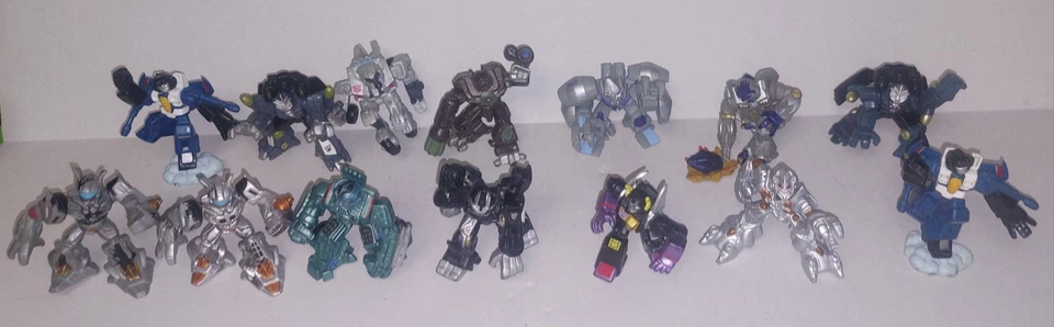 Lote de 14 figuras Transformers Robot Heroes Hasbro 2006 Autobots Decepticons  Foto 1 de 4