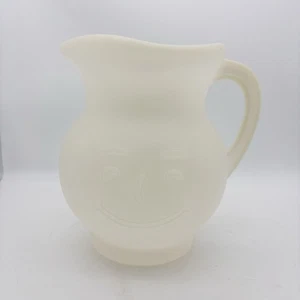 Jarra de plástico Kool Aid Man vintage años 80 2 cuartos 7,5" de alto limpia - Imagen 1 de 6