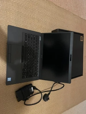 Dell 5400 Laptop 8th Gen - 16Gb Ram , 256GB SSD, Windows 11, Office 2021 - Image 1 of 4