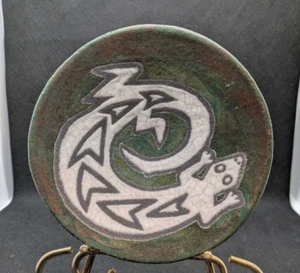 Jeremy Diller Raku Pottery Wall Plaque Green Iguana Lizard Spirals Design Signed - Picture 1 of 4
